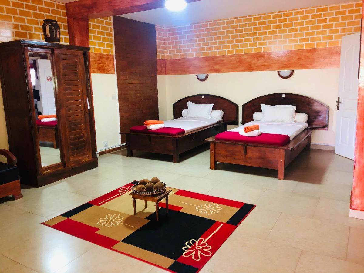 Petite Flower Guest House Talata-maty Bagian luar foto