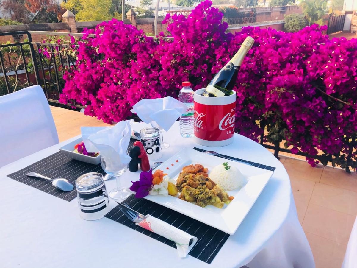 Petite Flower Guest House Talata-maty Bagian luar foto