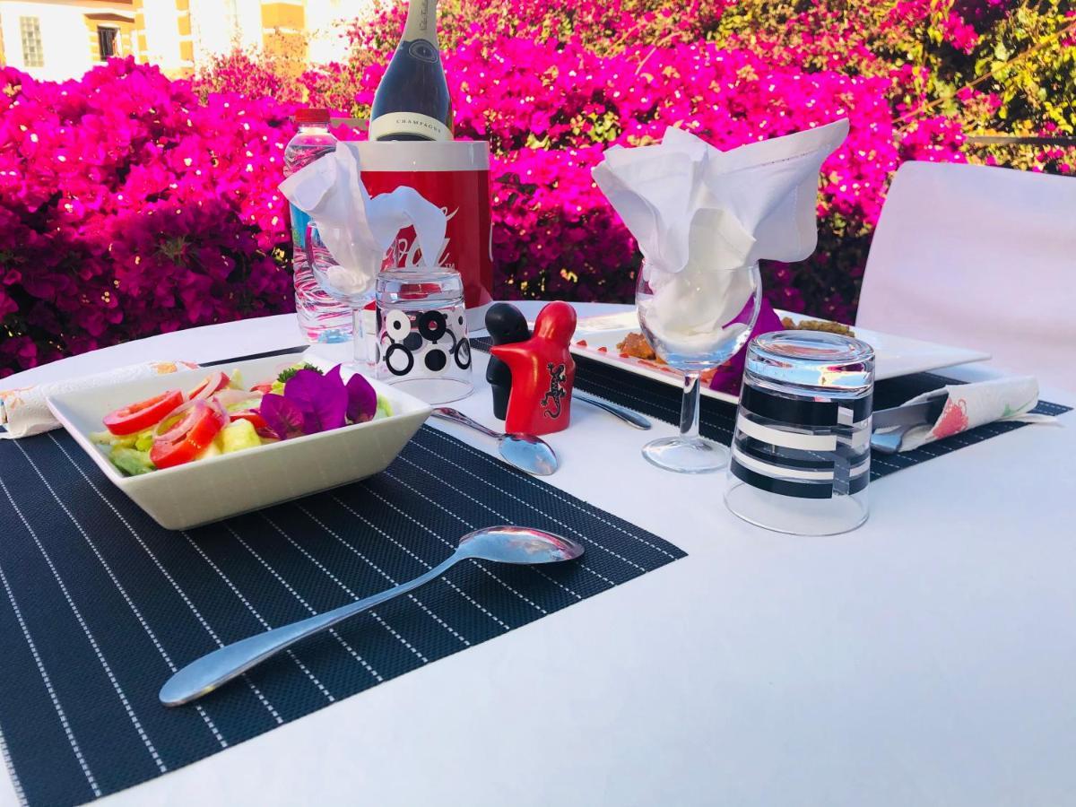 Petite Flower Guest House Talata-maty Bagian luar foto