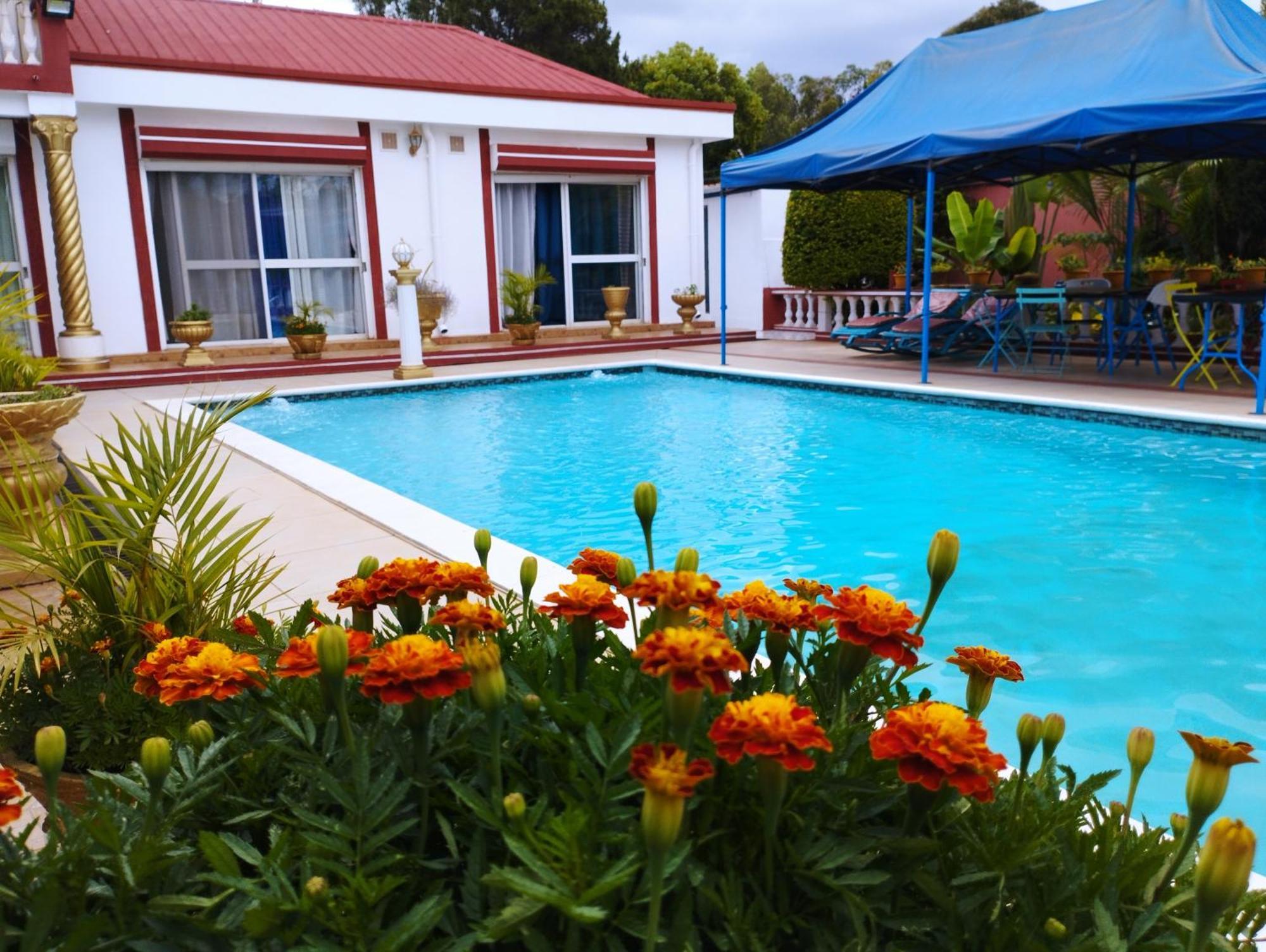 Petite Flower Guest House Talata-maty Bagian luar foto