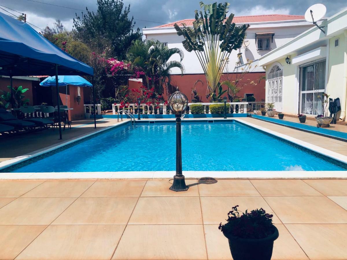 Petite Flower Guest House Talata-maty Bagian luar foto