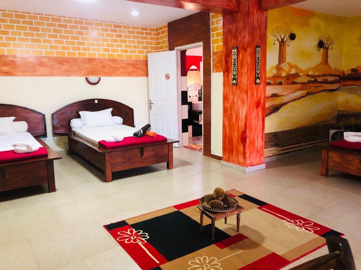 Petite Flower Guest House Talata-maty Bagian luar foto